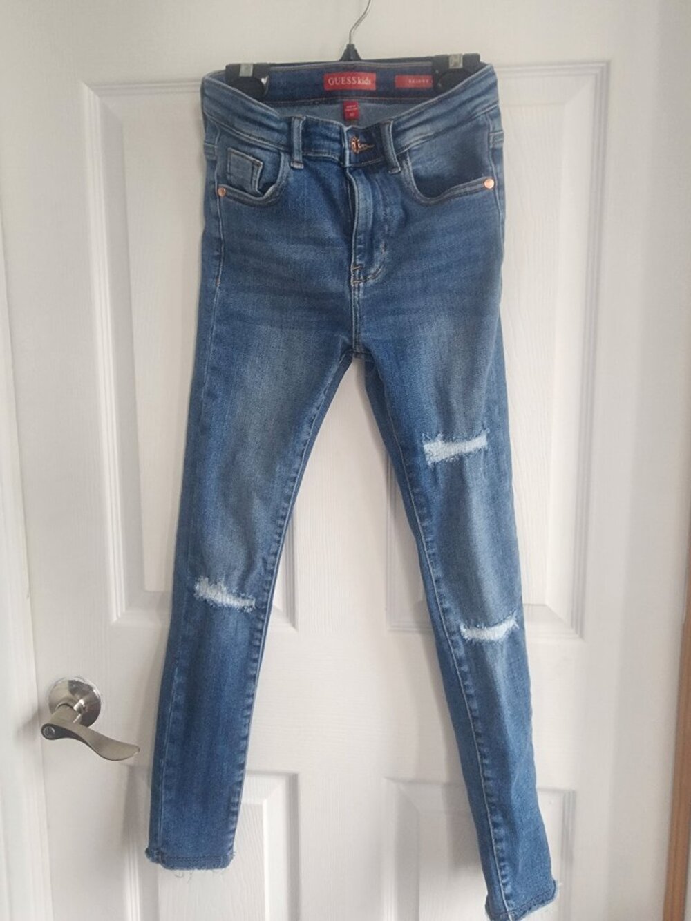 Guess Kids Mini Distress Skinny Jeans / 100039